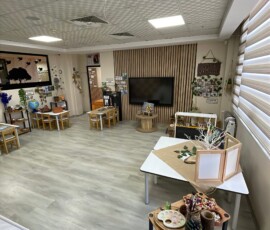 Galeri 35 Özel Bağcılar Beş Renk Anaokulu sınıf içi çalışma köşesi